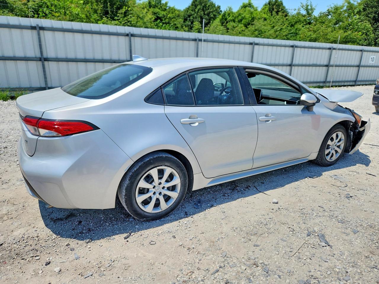2021 Toyota Coroalla - Image 3