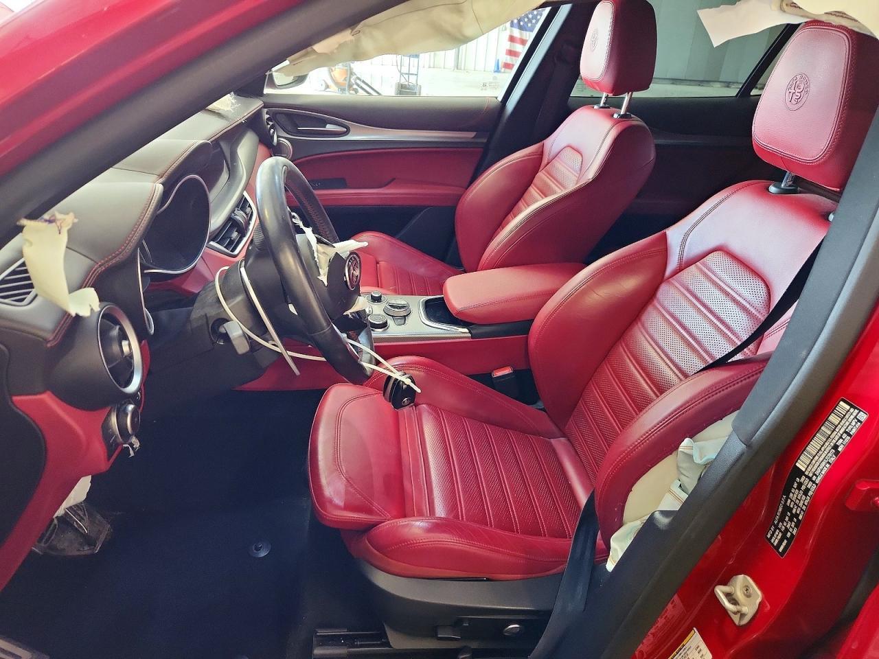 2020 Alfa Romeo Stelvio Ti - Фото 7