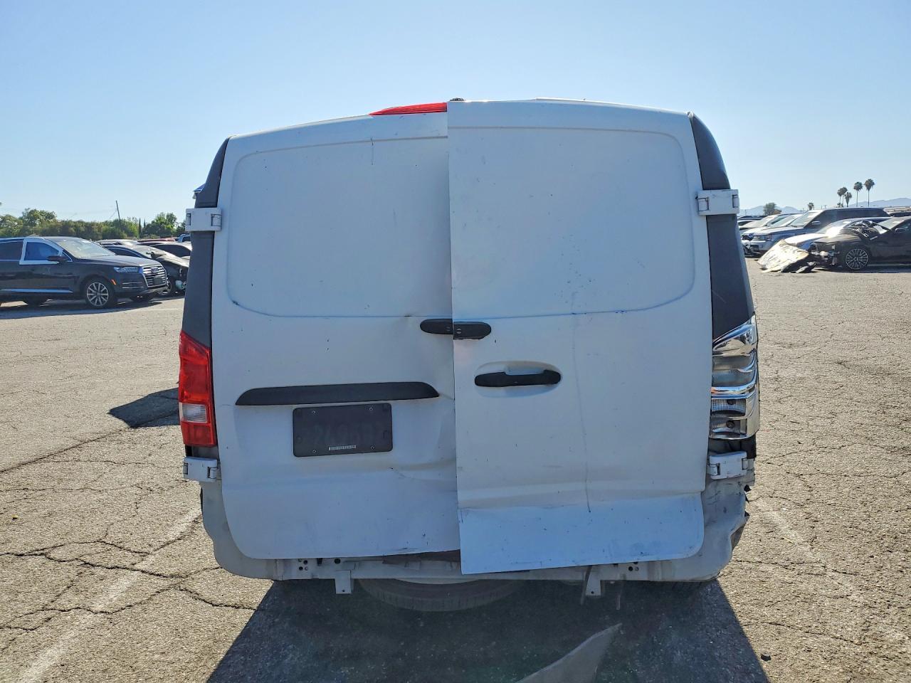 2016 Mercedes-Benz Metris - Image 6