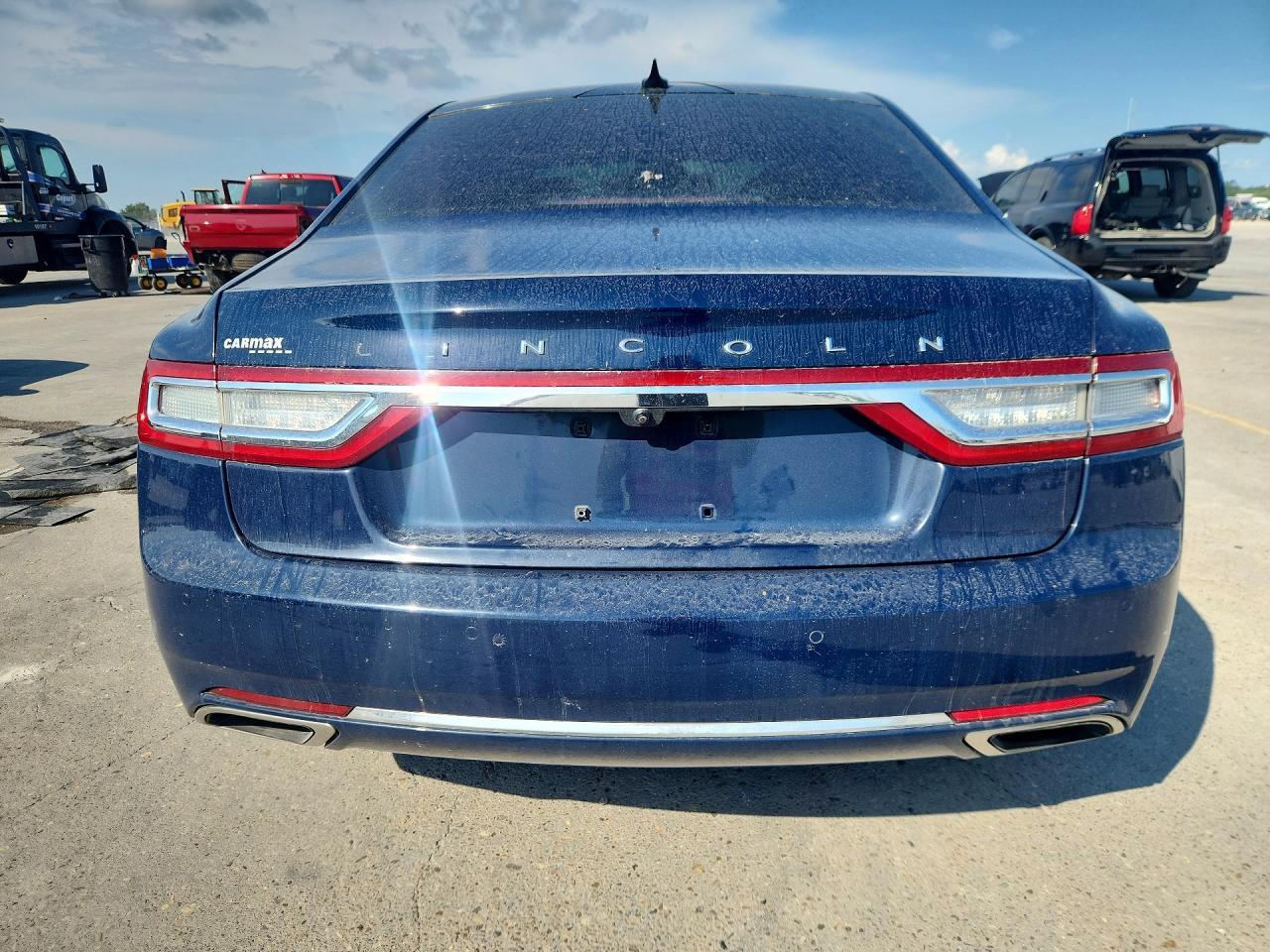2018 Lincoln Continental Reserve - Фото 6