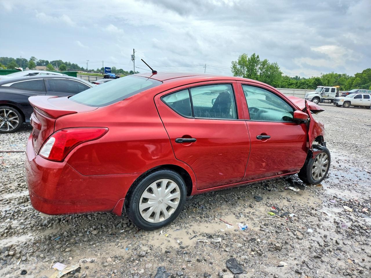 2017 Nissan Versa 1.6 S Plus - Фото 3