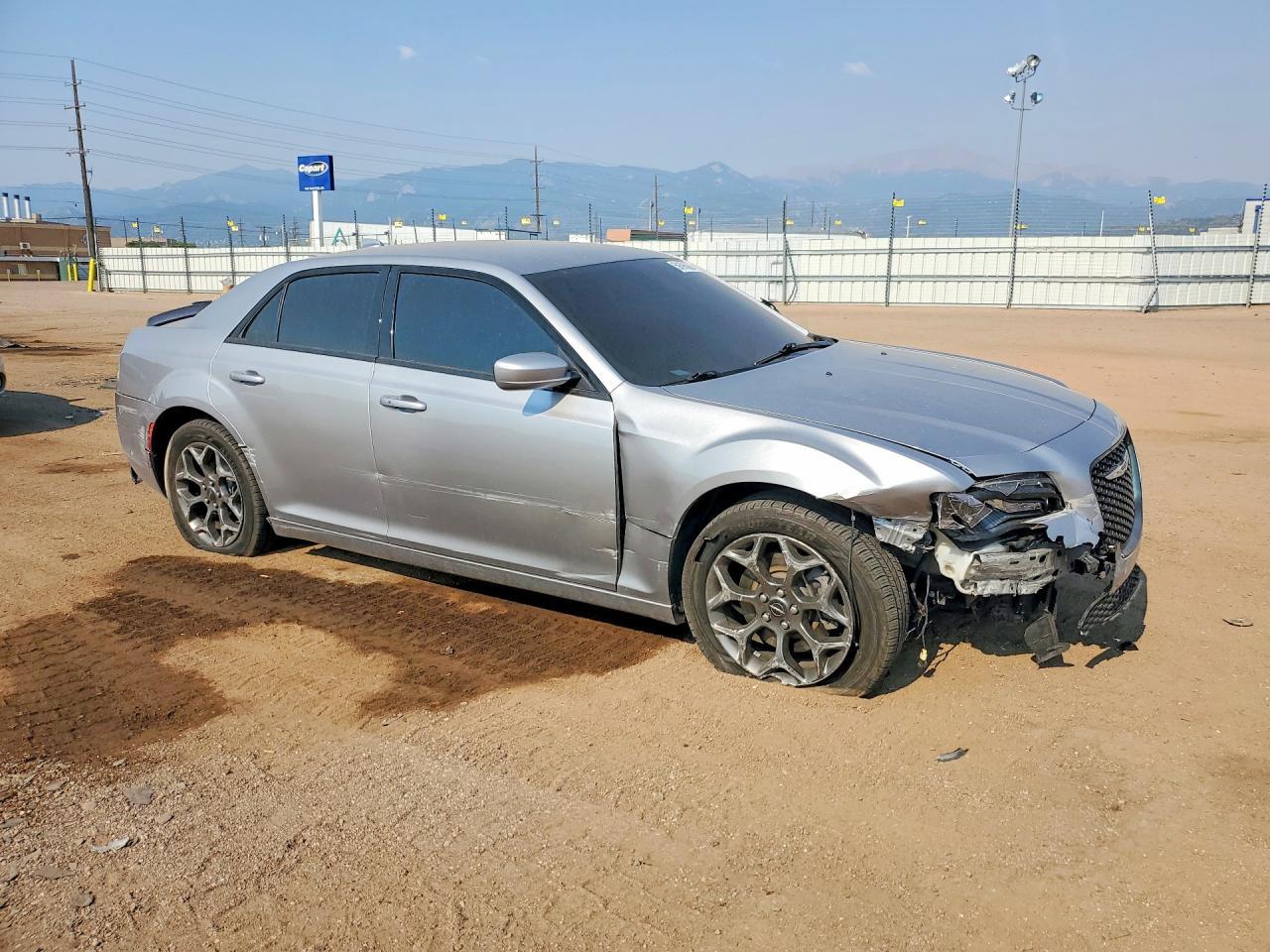 2016 Chrysler 300 S - Фото 4