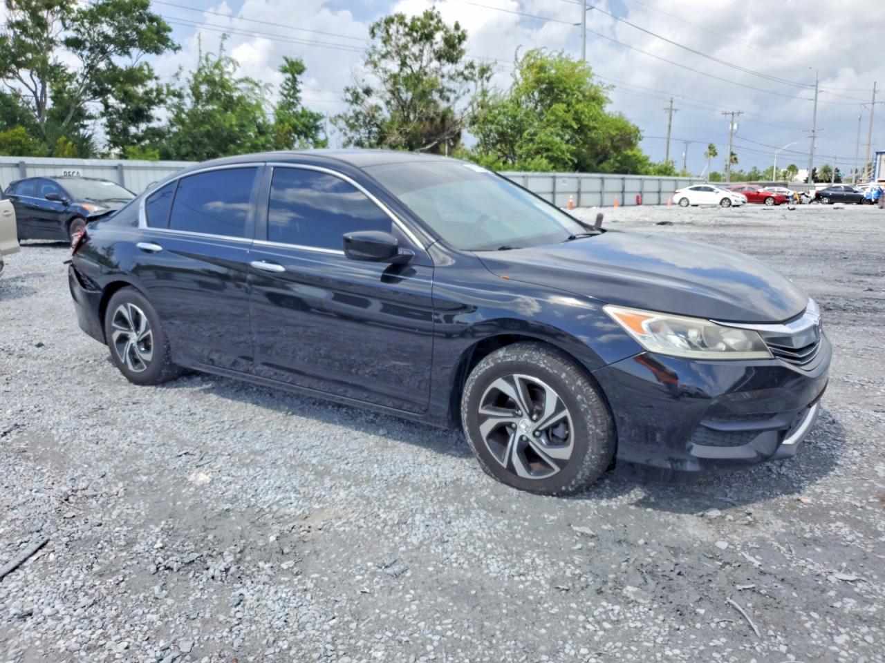 2017 Honda Accord Lx - Фото 4