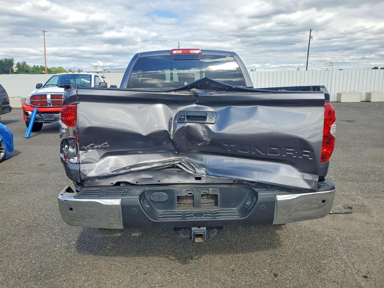 2014 Toyota Tundra Double Cab Limited - Фото 6