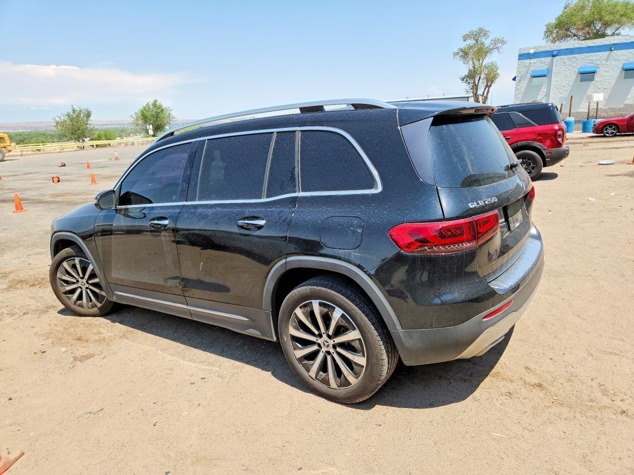 2021 Mercedes-Benz Glb 250 - Image 2