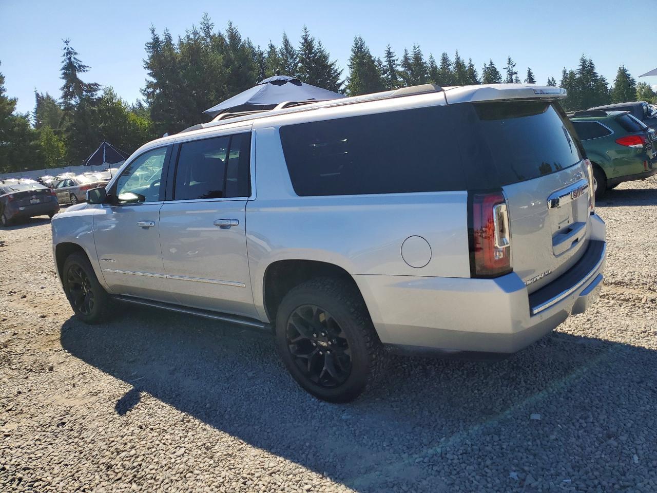 2020 GMC Yukon Xl Denali - Фото 2
