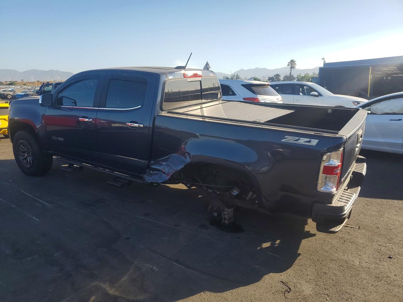 2018 Chevrolet Colorado Z71 - Фото 2