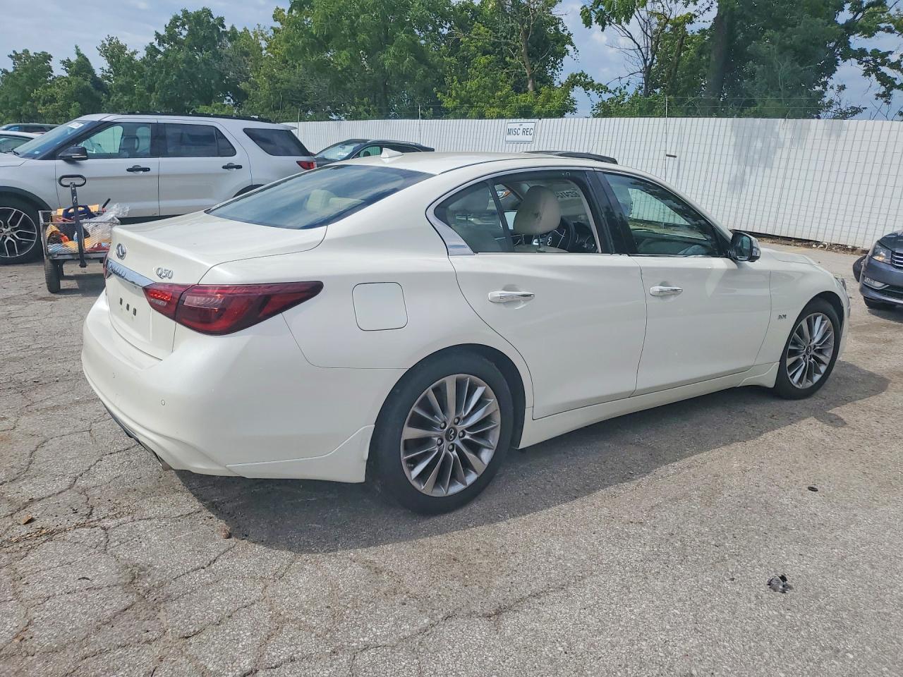 2019 Infiniti Q50 3.0T Luxe - Image 3