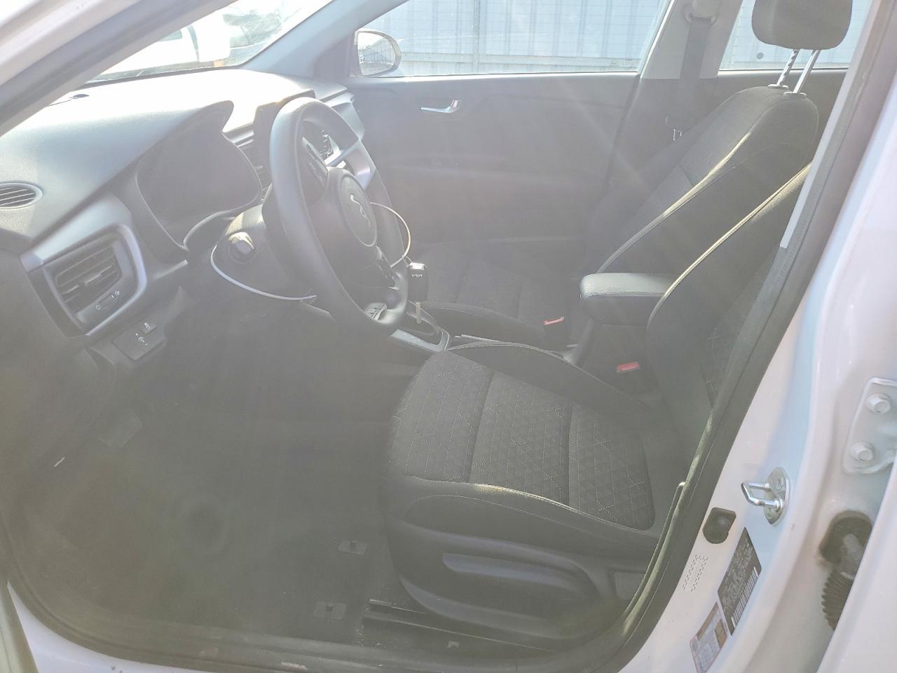2023 Kia Rio S - Фото 7