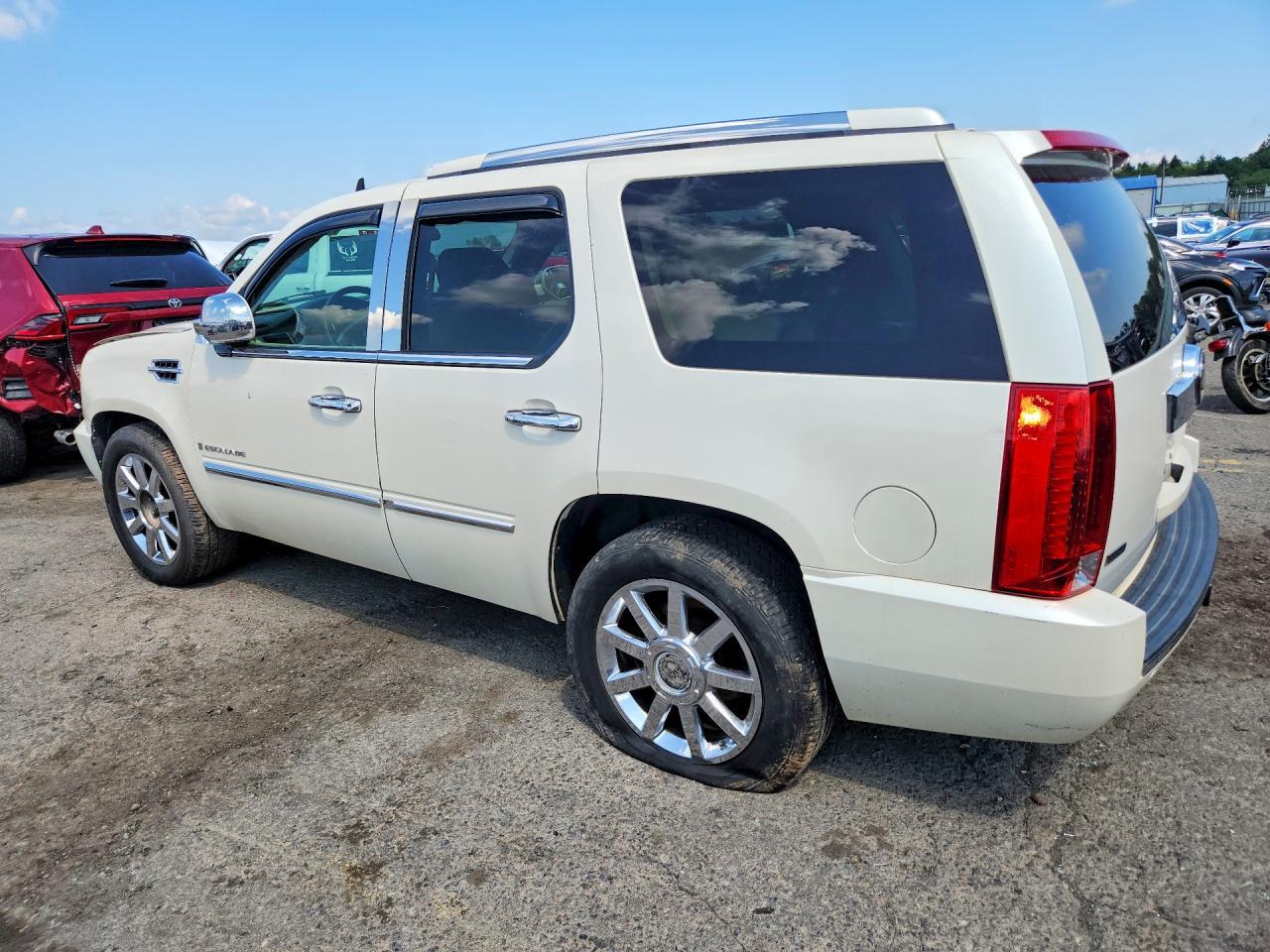2007 Cadillac Escalade Luxury - Фото 2