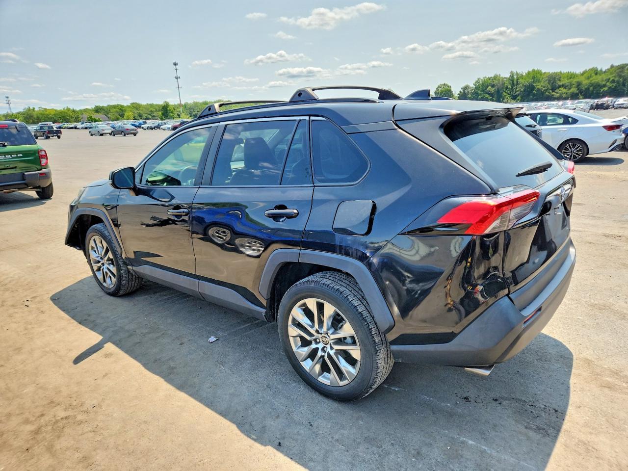 2021 Toyota Rav4 Xle Premium - Фото 2