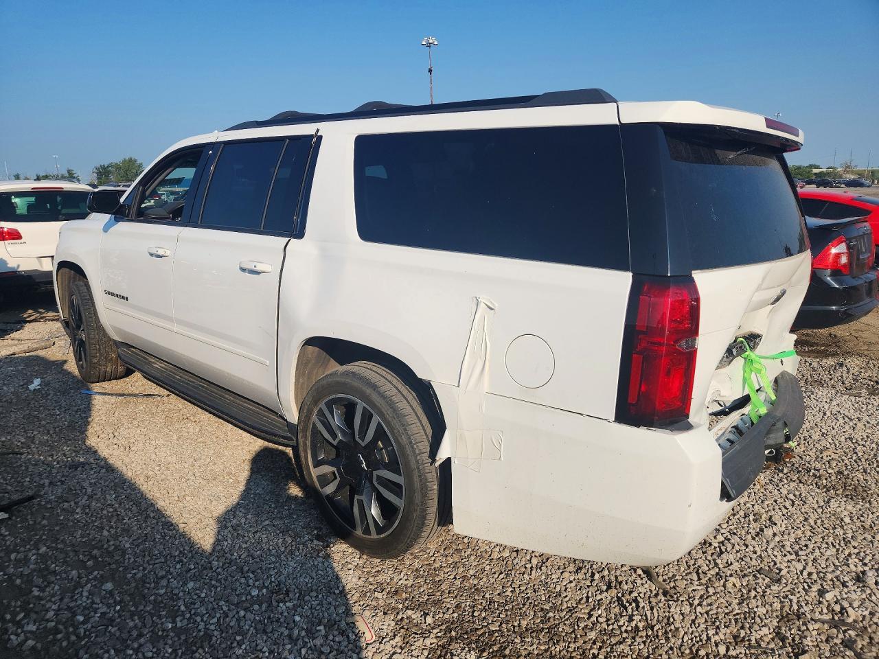 2019 Chevrolet Suburban K1500 Premier - Фото 2