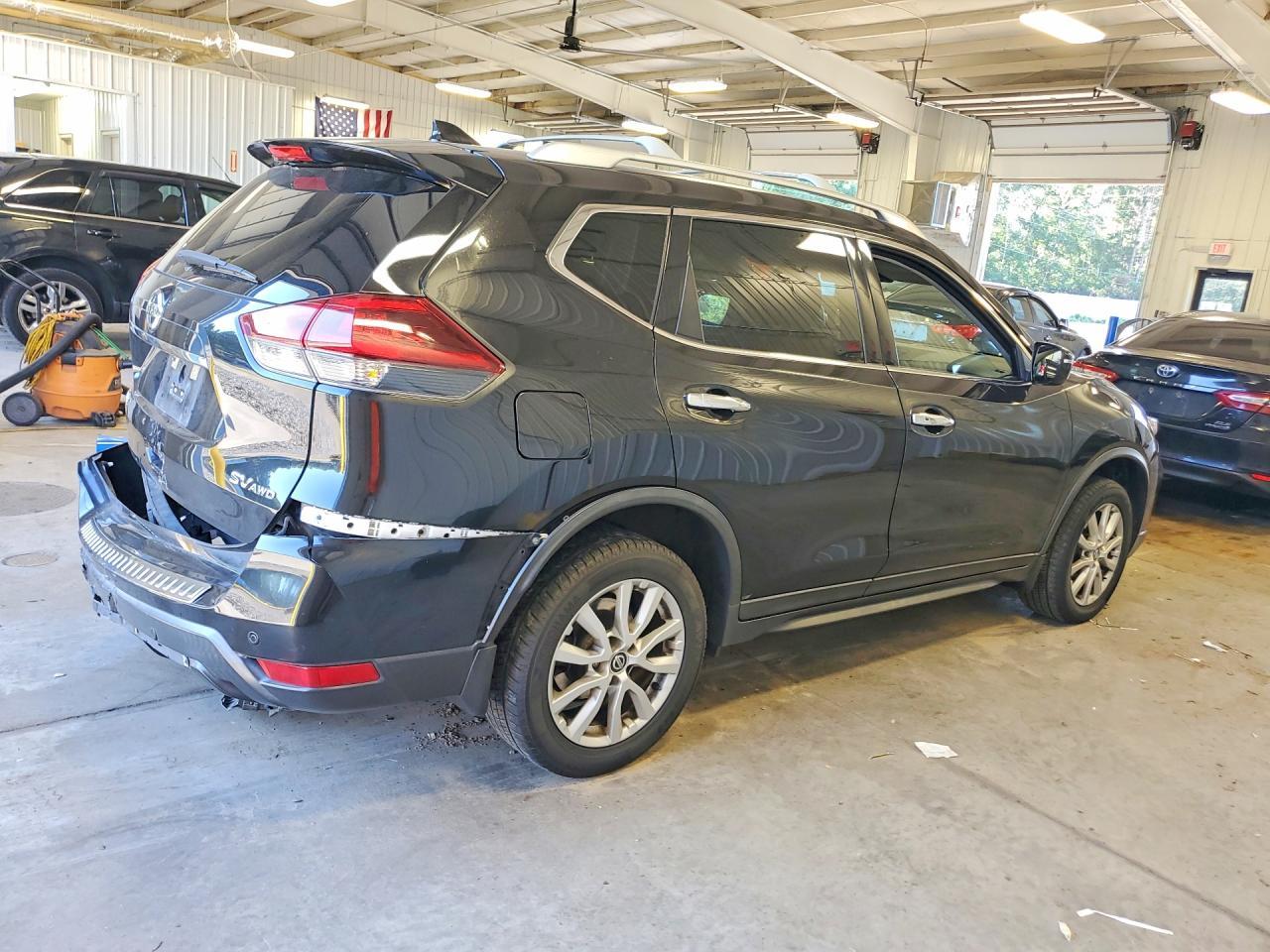 2020 Nissan Rogue Sv - Фото 3