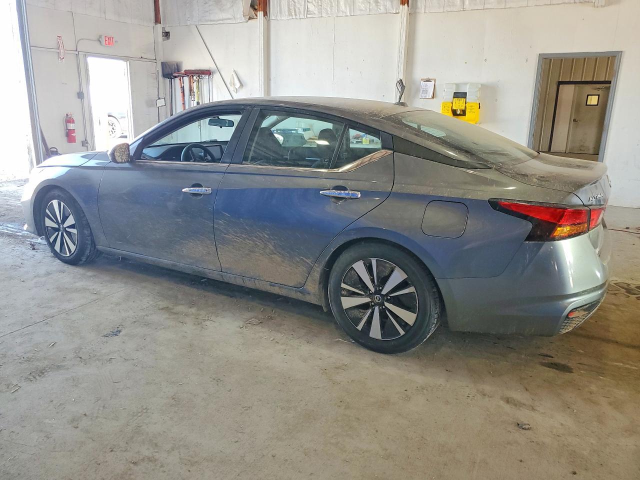 2021 Nissan Altima Sv - Image 2