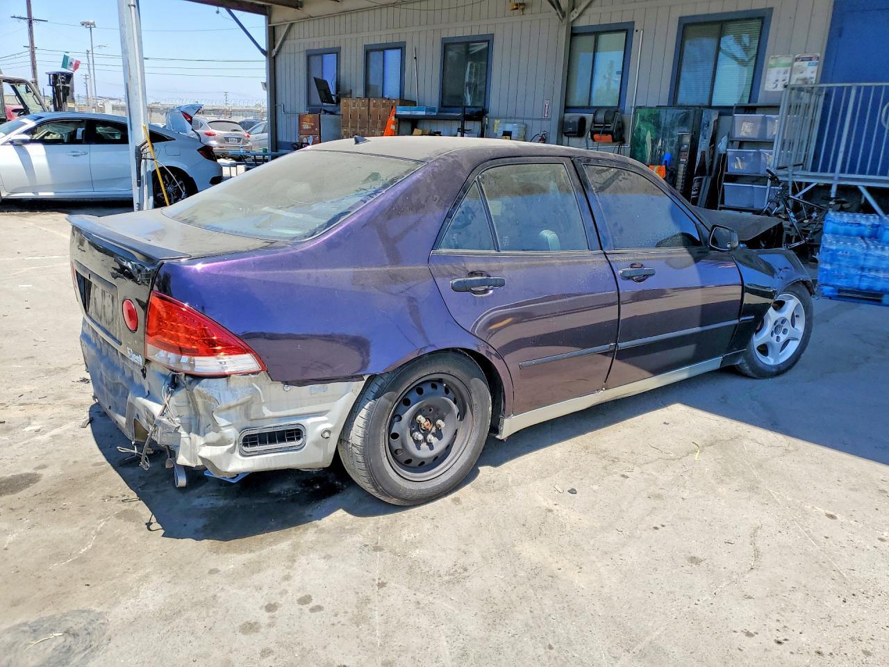 2002 Lexus Is 300 Base - Фото 3