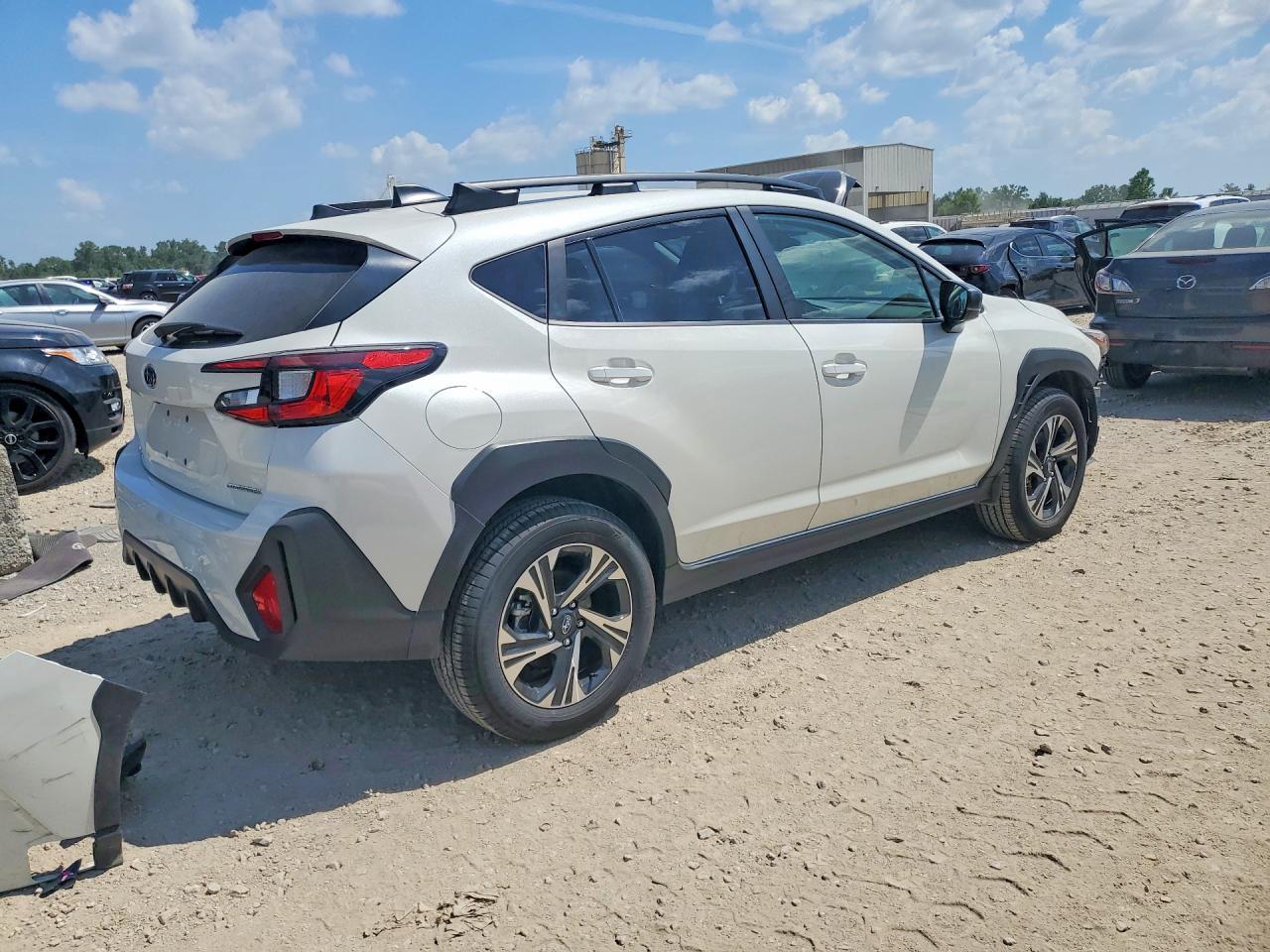 2024 Subaru Crosstrek Premium - Image 3