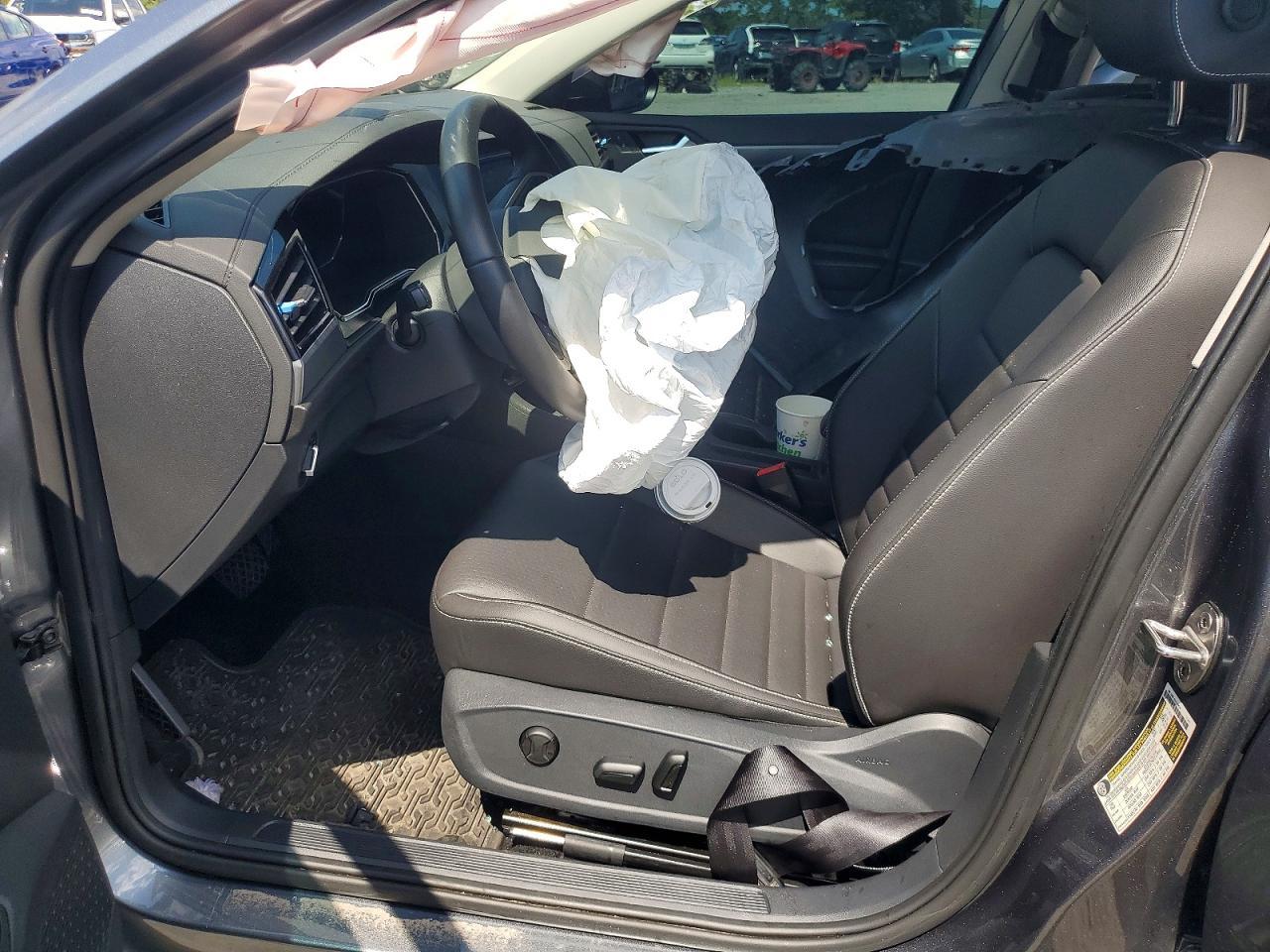 2023 Volkswagen Jetta Se - Image 7