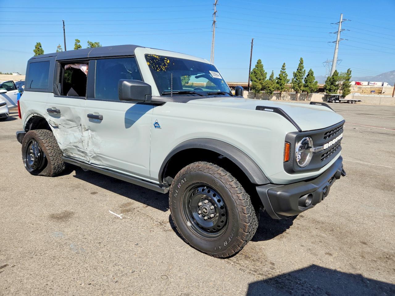 2023 Ford Bronco Base - Фото 4