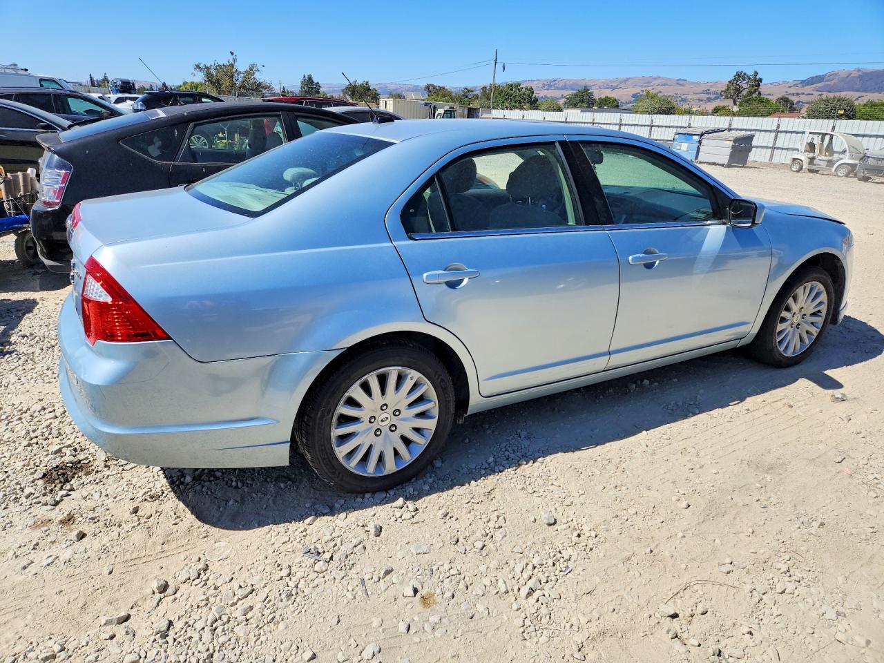 2010 Ford Fusion Hybrid - Image 3