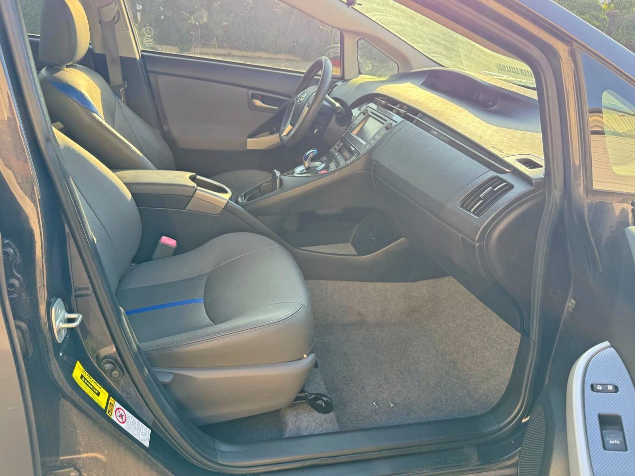 2012 Toyota Prius Two - Image 5