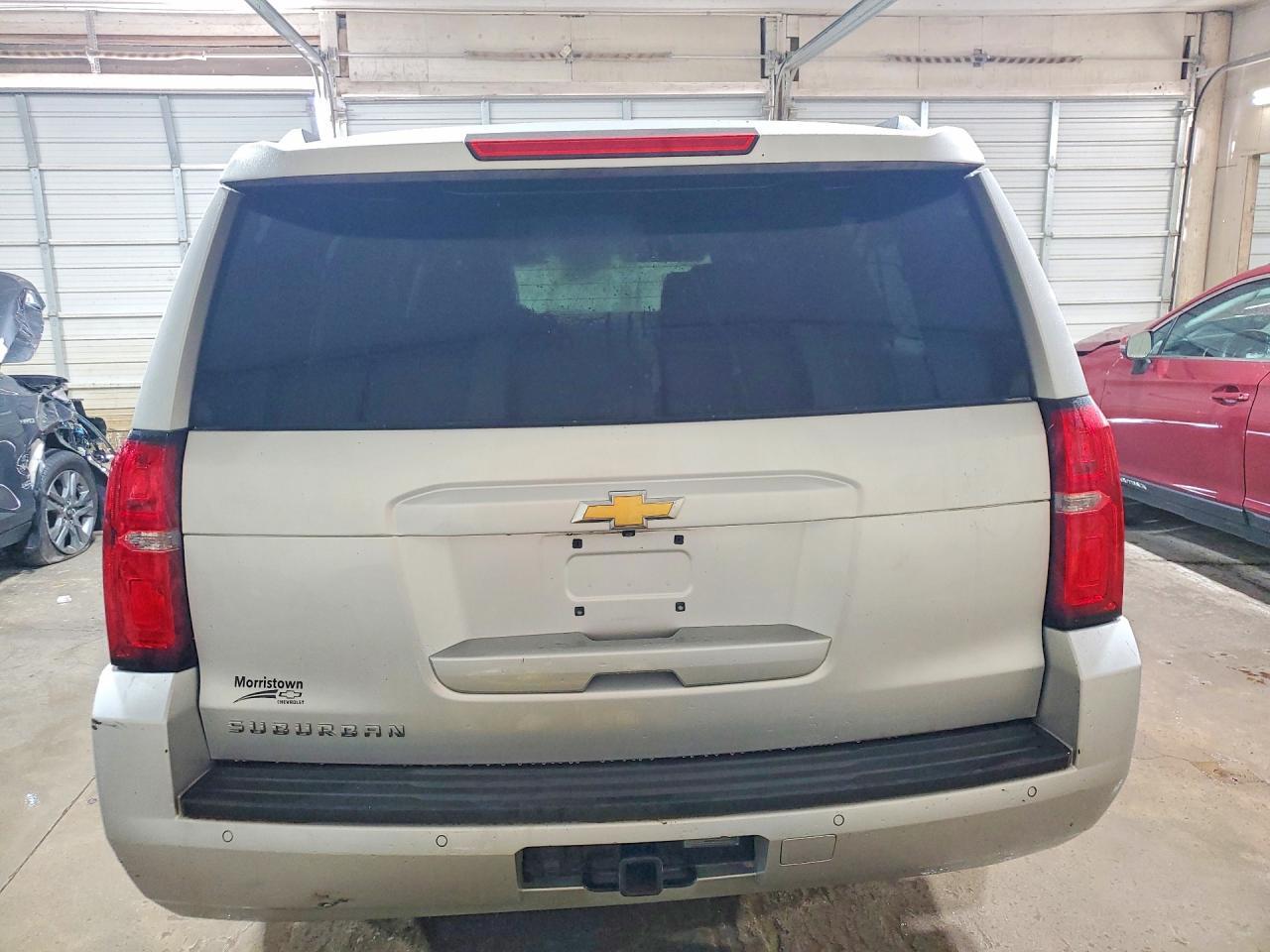 2019 Chevrolet Suburban K1500 Lt - Image 6
