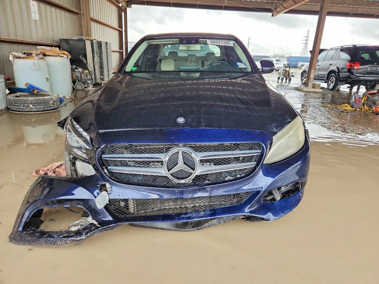 2016 Mercedes-Benz C 300 - Фото 5