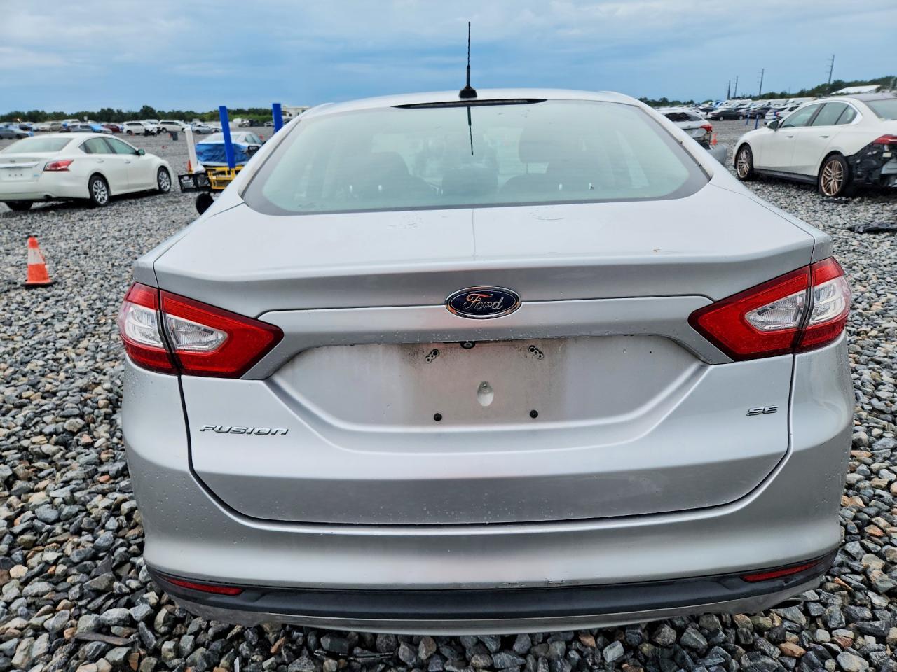 2015 Ford Fusion Se - Фото 6