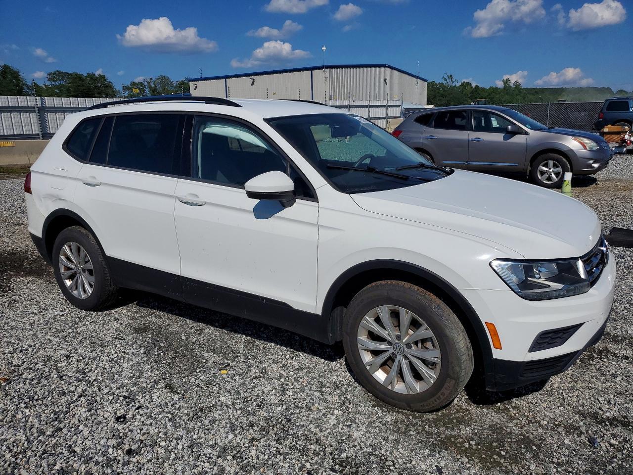 2018 Volkswagen Tiguan S - Фото 4