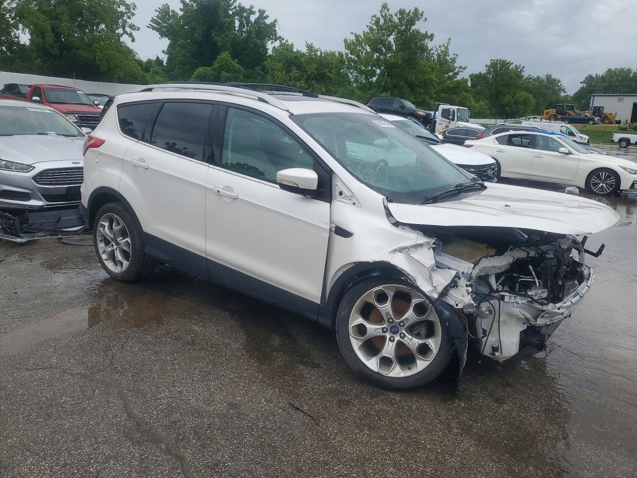 2014 Ford Escape Titanium - Image 4