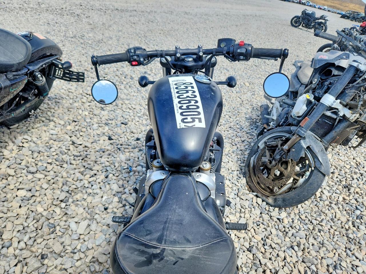 2019 Triumph Motorcycle Bonneville Bobber Black - Фото 6