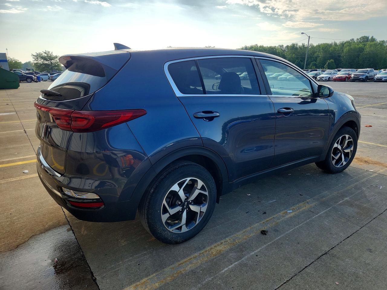 2020 Kia Sportage Lx - Фото 3