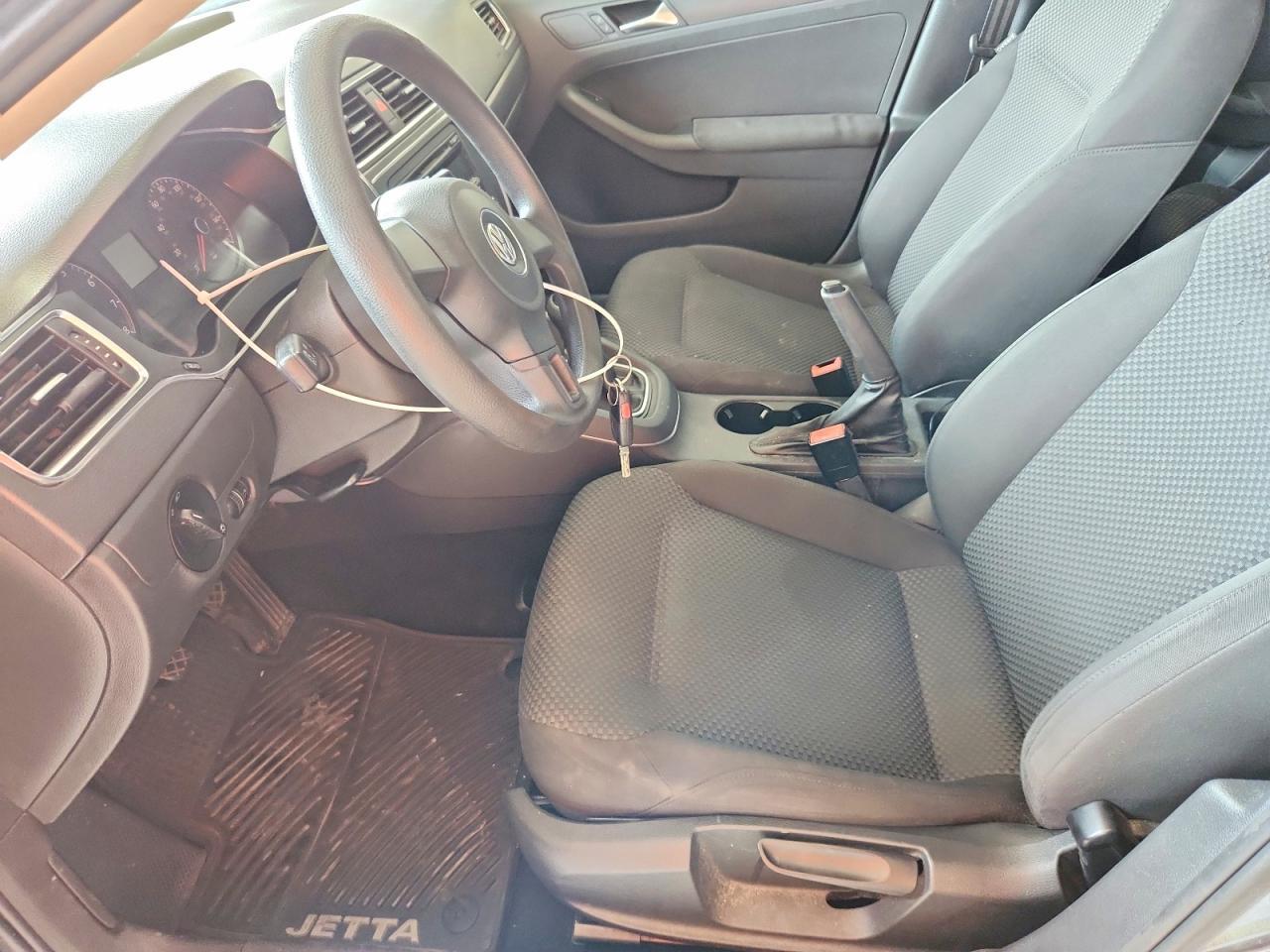2012 Volkswagen Jetta Base/S - Image 7