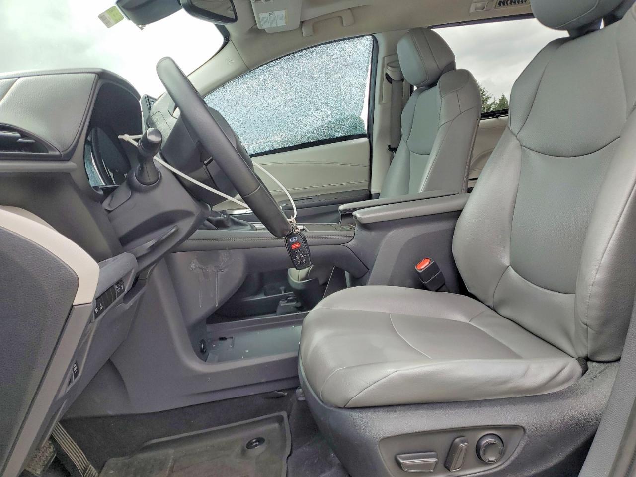 2022 Toyota Sienna Xle - Фото 7