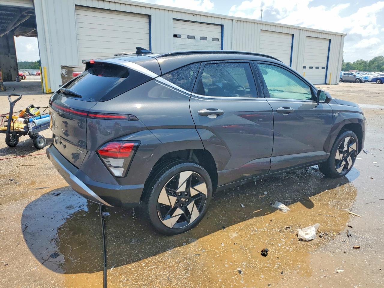 2024 Hyundai Kona Limited - Image 3