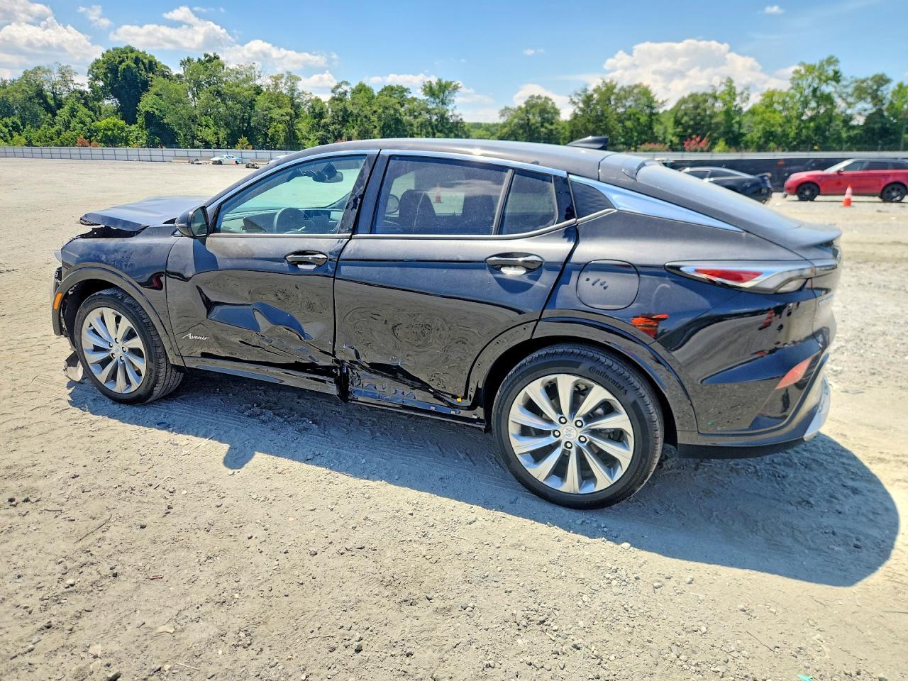 2026 Buick Envista Avenir - Image 2