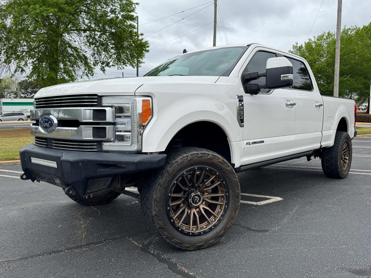 2019 Ford F250 Super Duty - Фото 2