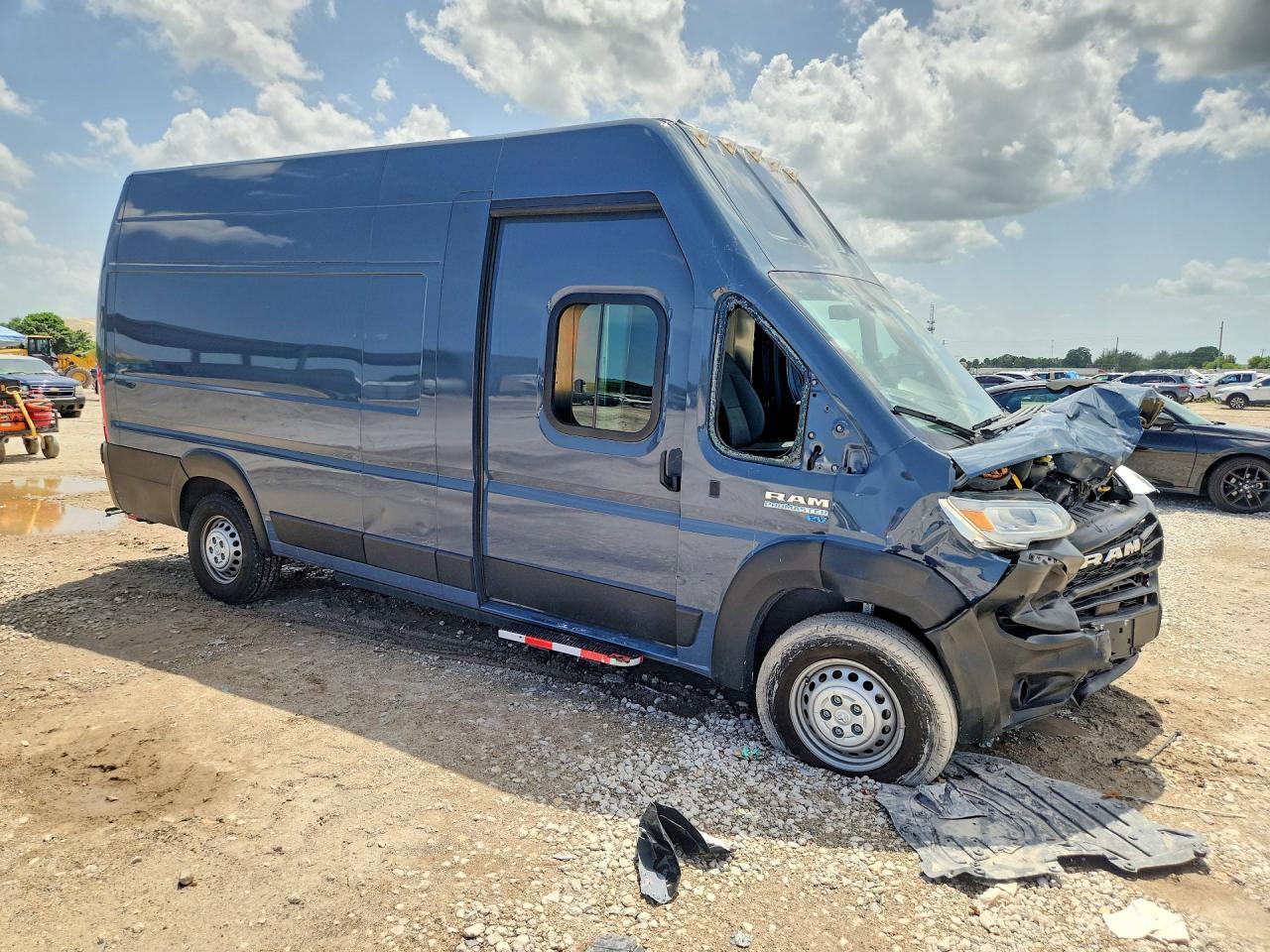 2024 Ram Promaster 3500 Delivery Van - Image 4