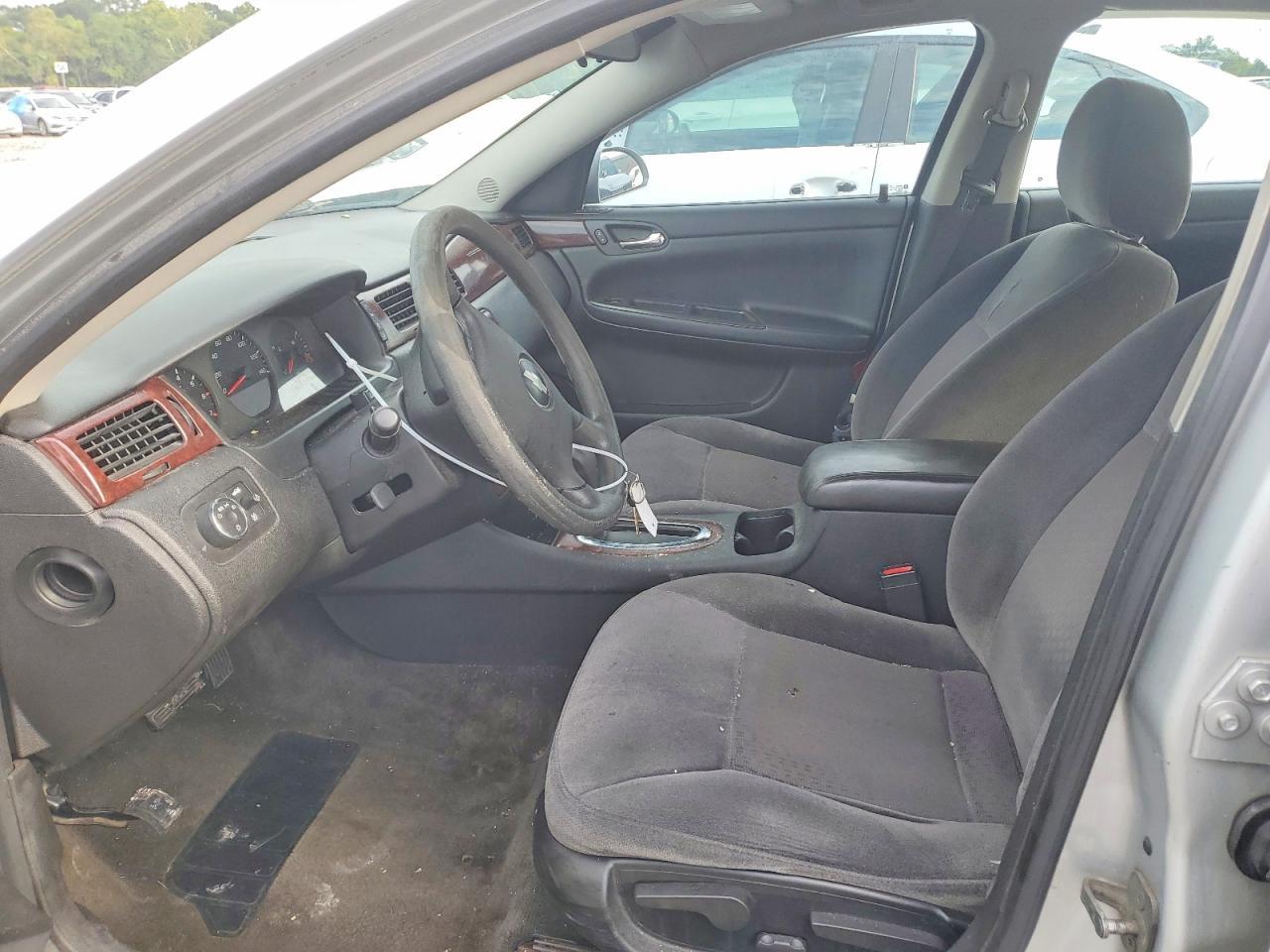 2010 Chevrolet Impala Ls - Фото 7