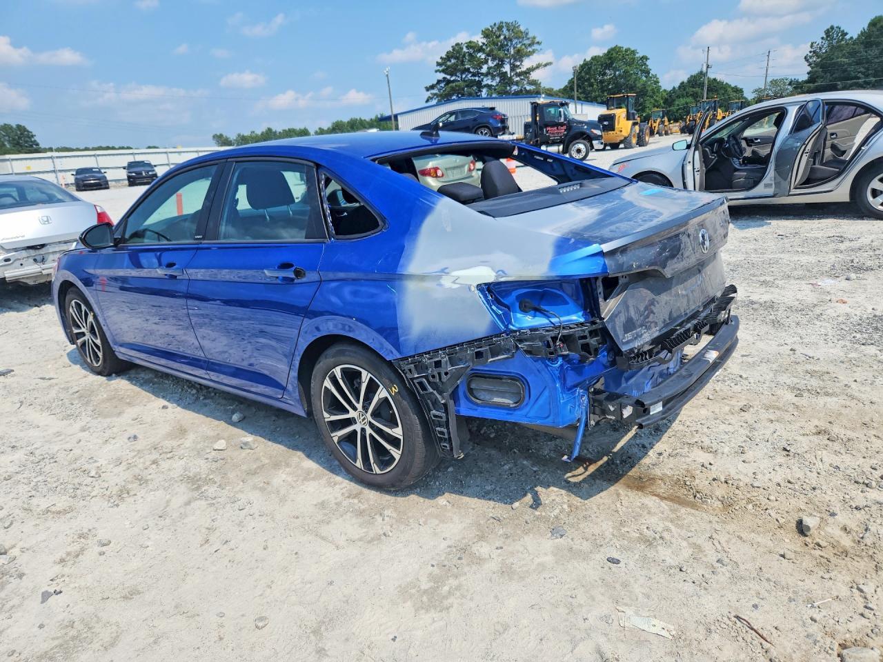 2024 Volkswagen Jetta Sport - Фото 2