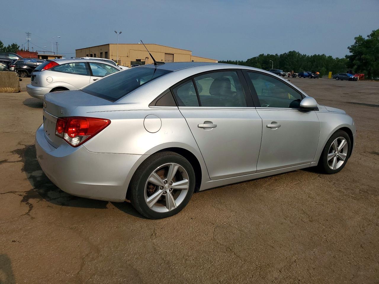2012 Chevrolet Cruze Lt - Фото 3