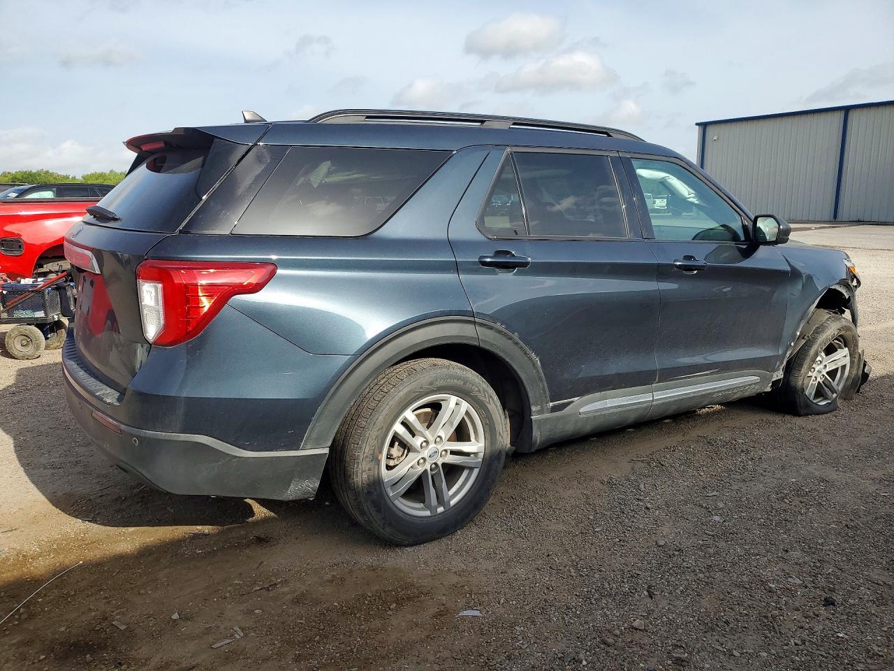 2023 Ford Explorer Xlt - Фото 3