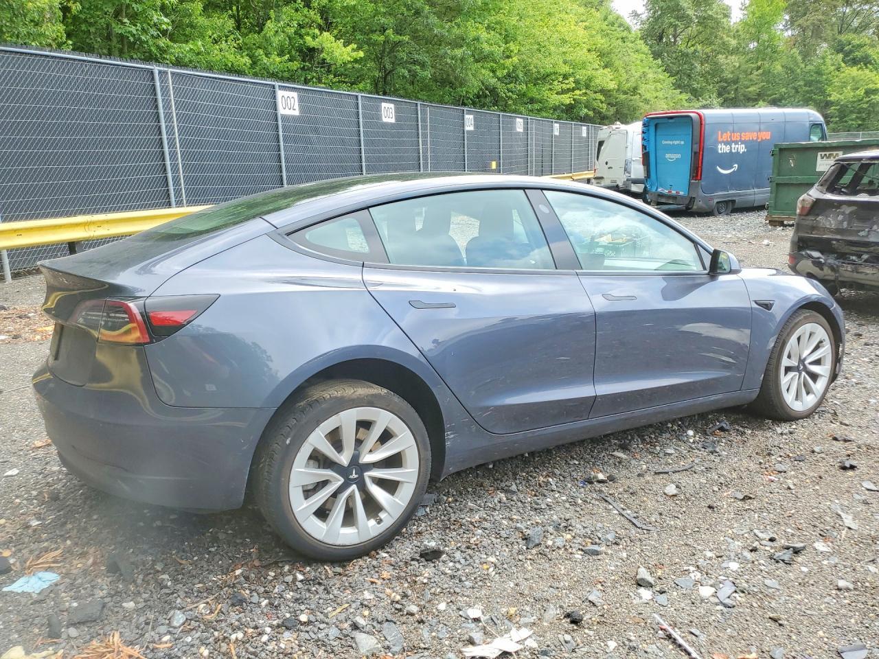 2023 Tesla Model 3 - Фото 3
