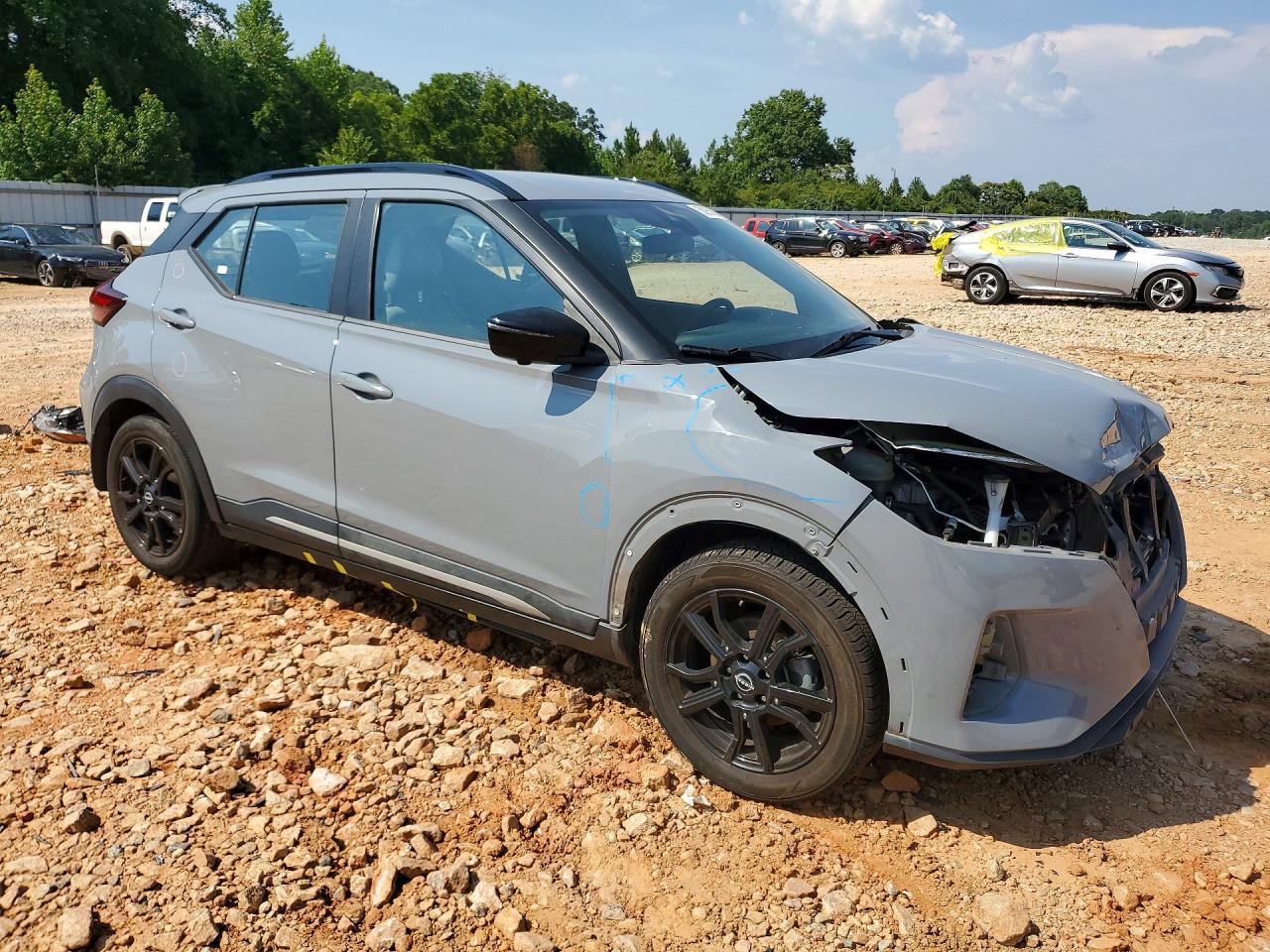 2022 Nissan Kicks Sr - Фото 4
