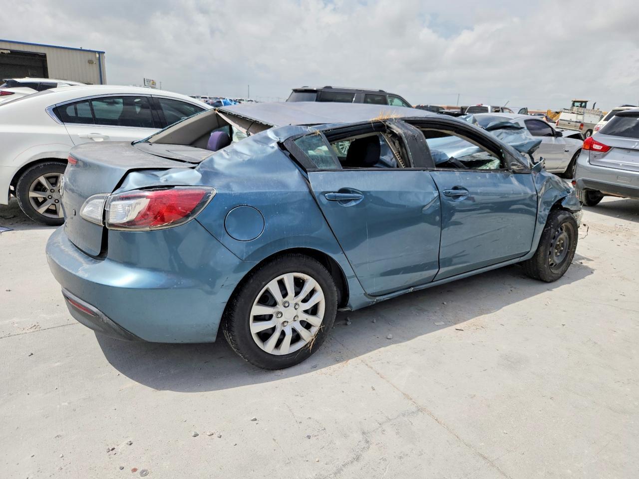 2011 Mazda 3 I - Фото 3