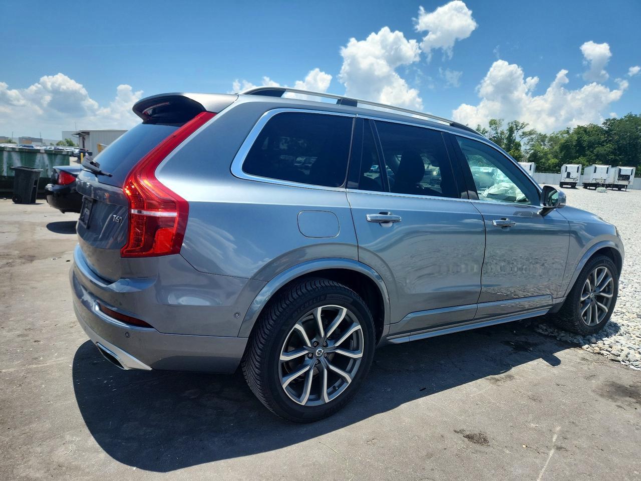 2017 Volvo Xc90 T6 - Image 3