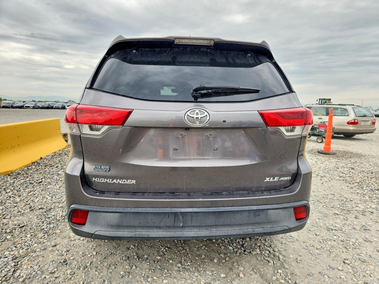 2017 Toyota Highlander Xle - Фото 6