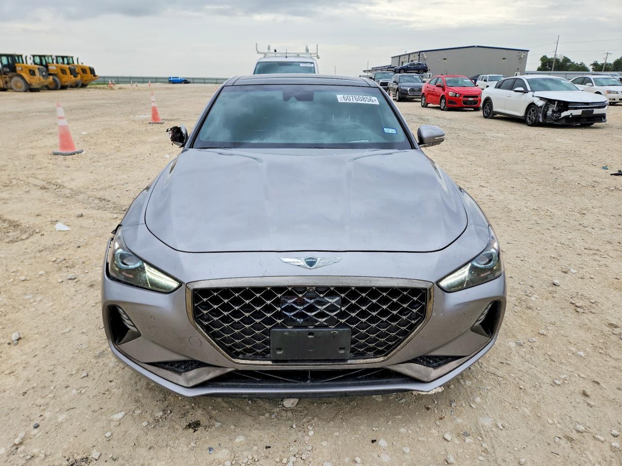 2020 Genesis G70 3.3T - Фото 5