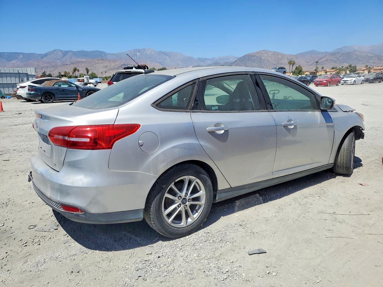 2016 Ford Focus Se - Image 3