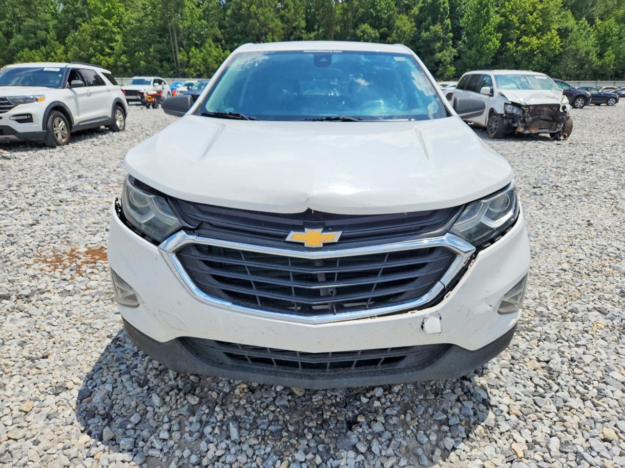2020 Chevrolet Equinox Ls - Image 5