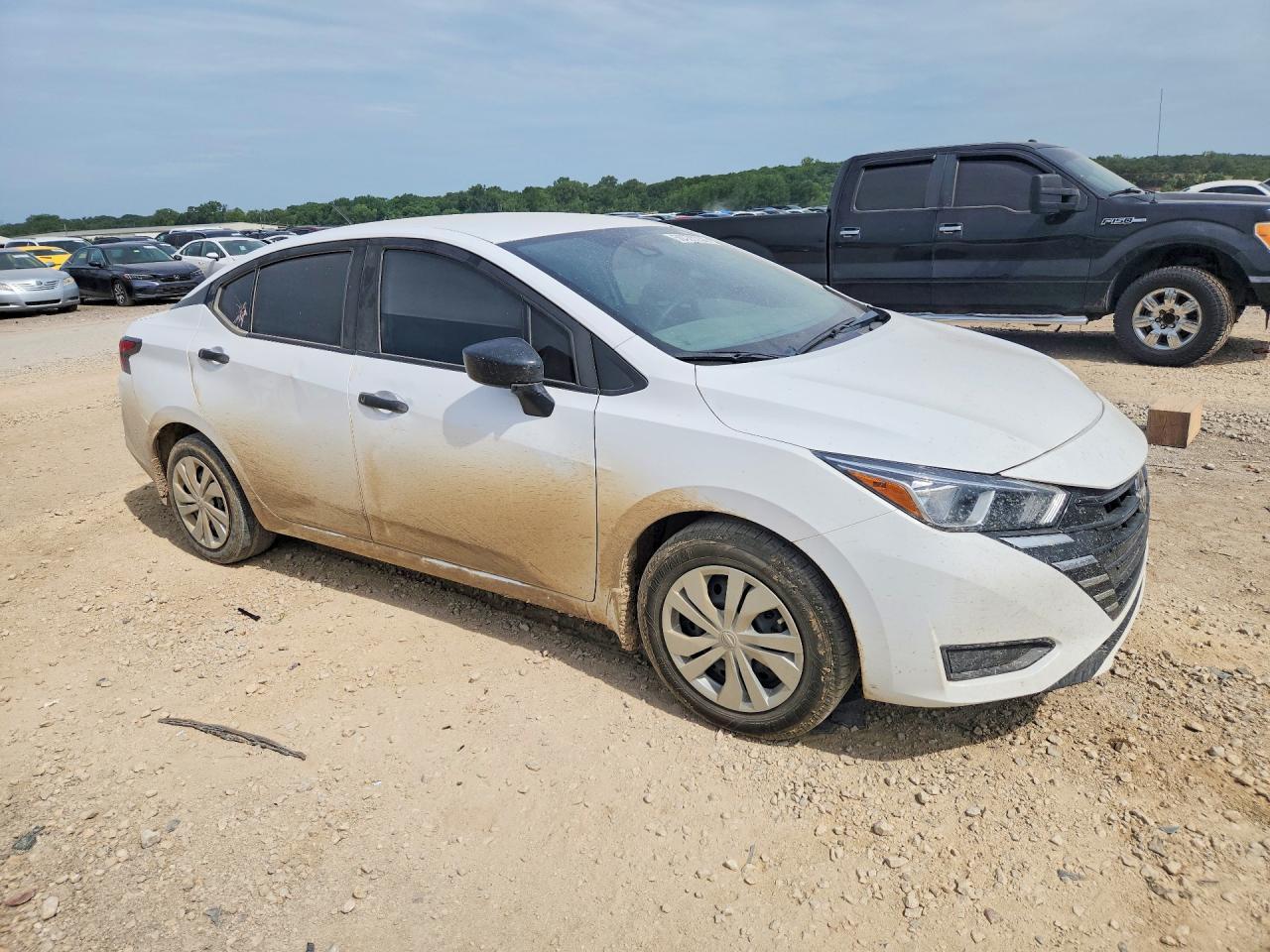 2024 Nissan Versa S - Image 4